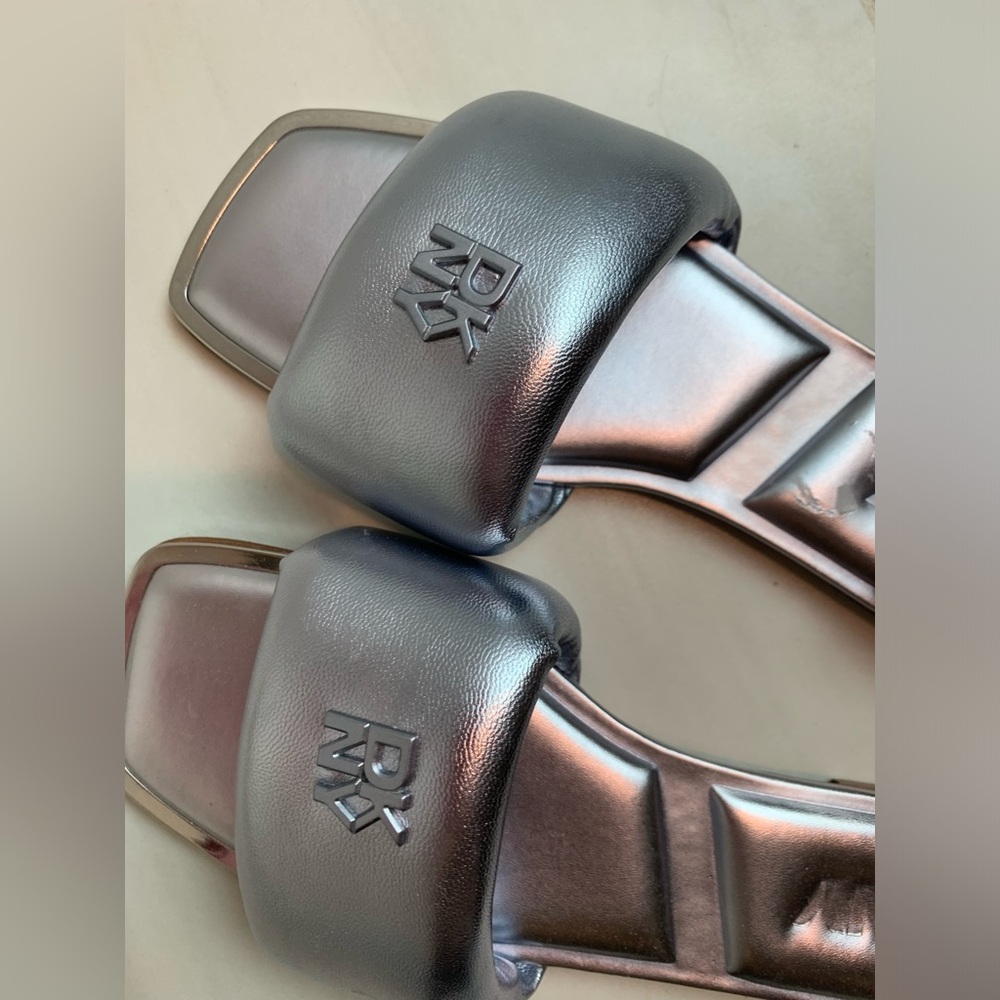 Dkny slide sandals